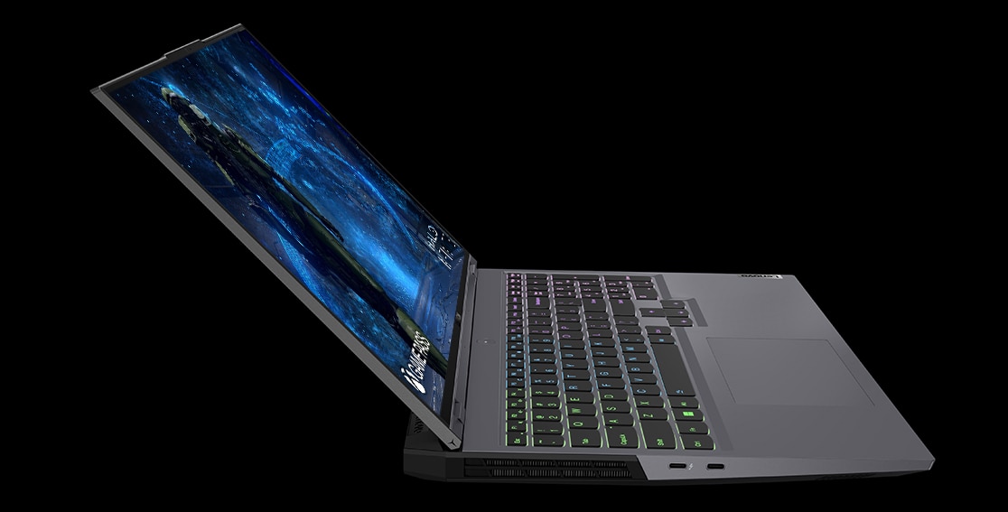 Vue latérale gauche de l’ordinateur portable de gaming Lenovo Legion 5i Pro Gen 7 (16'' Intel), modèle Stone Grey