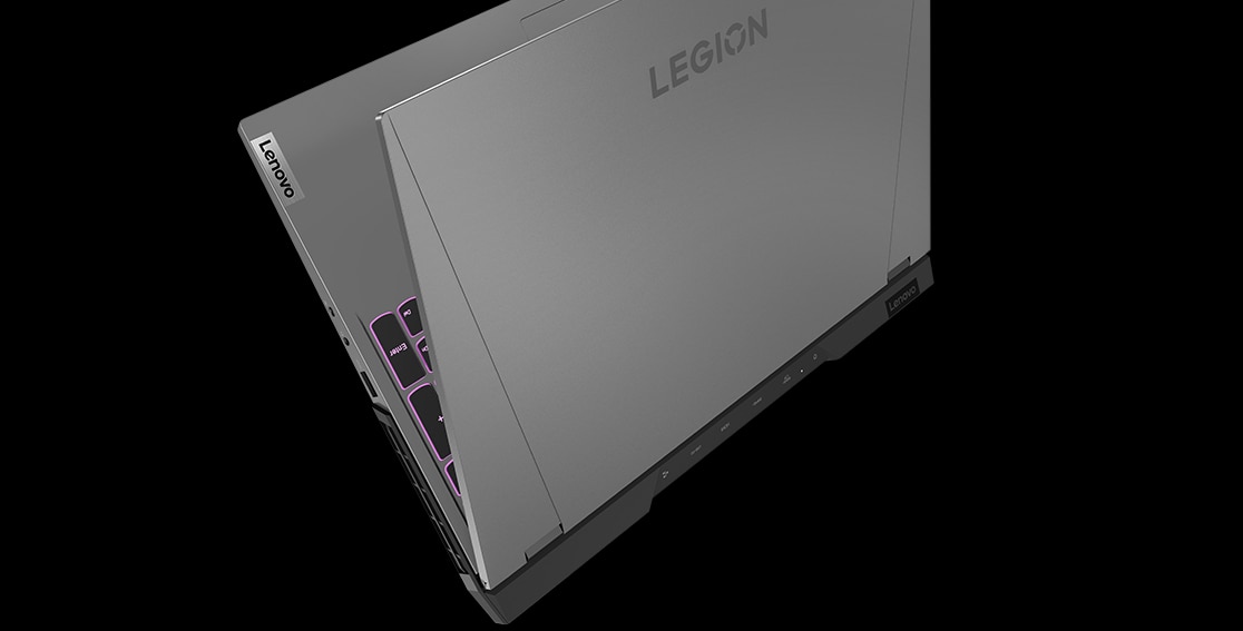 Vue latérale de deux ordinateurs portables de gaming Lenovo Legion 5i Pro Gen 7 (16 '' Intel), modèles Glacier White + Stone Grey 