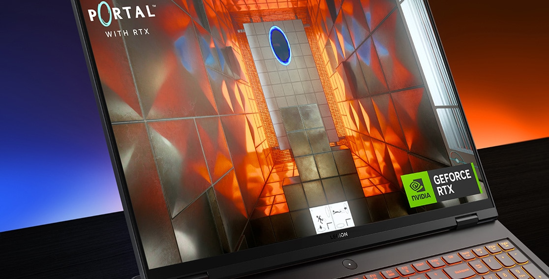 Gros plan du jeu Portal with RTX sur le portable de gaming Lenovo Legion Pro 7 Gen 8 
