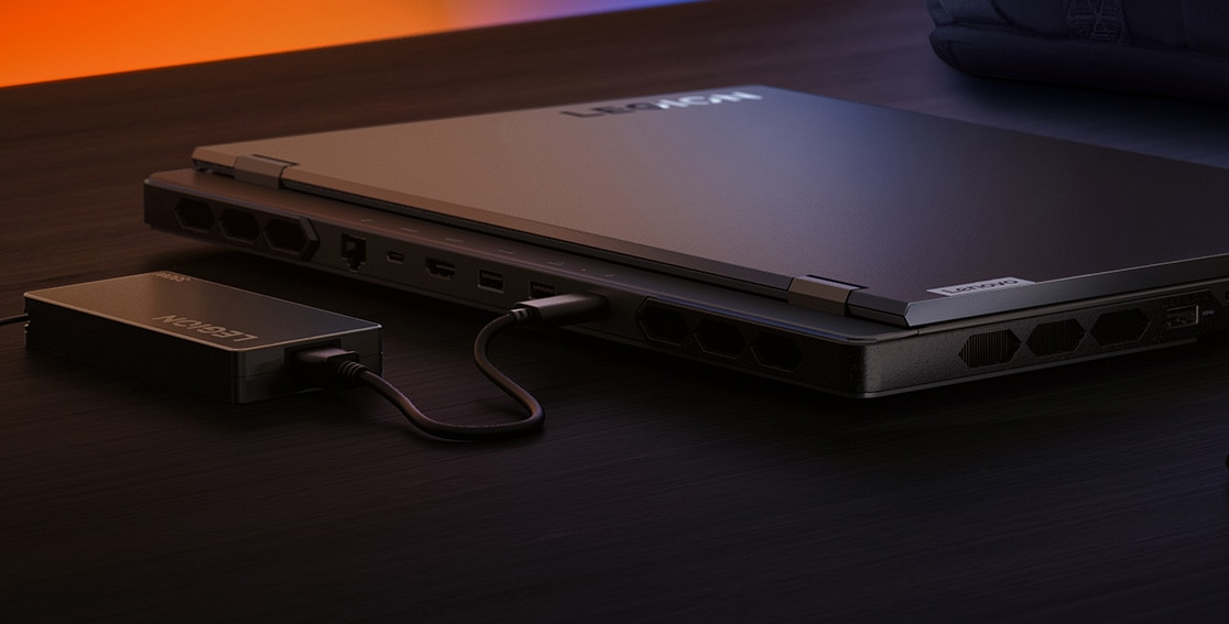 Gros plan du portable de gaming Lenovo Legion Pro 7 Gen 8 