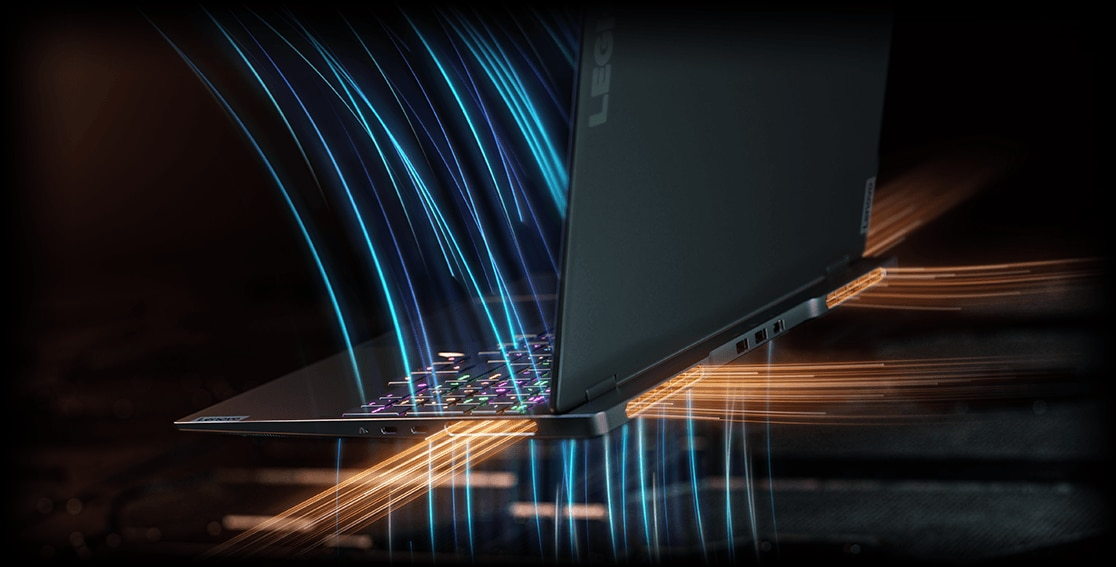 Portable pour gamer Lenovo Legion Slim 7 (15'' AMD), vue du côté inférieur droit