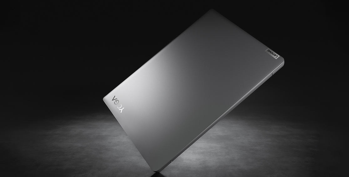 Vue de dessus du portable Yoga Slim 6i Gen 8, fermé